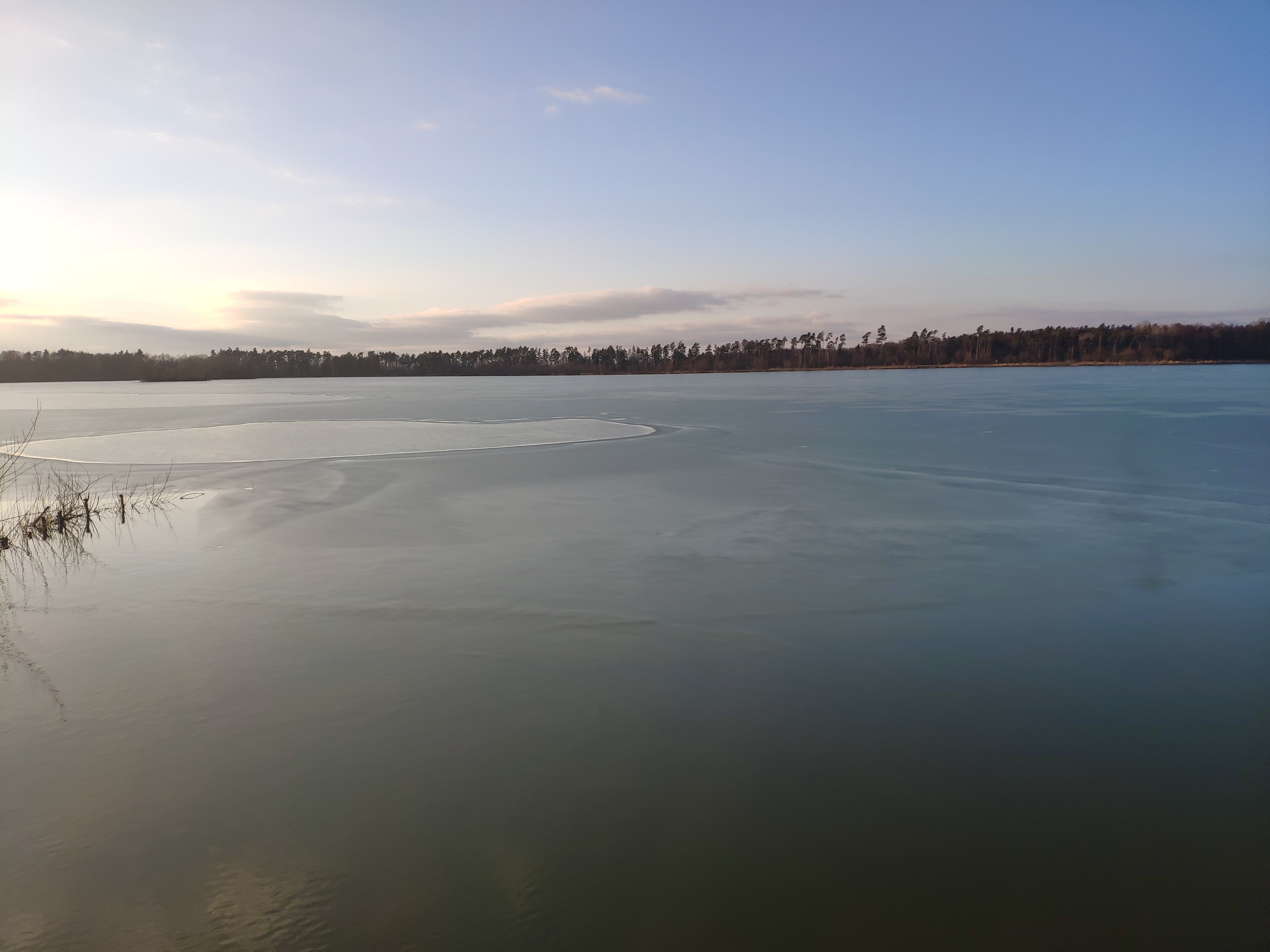 Jezera Štít - zatím zamrzlo